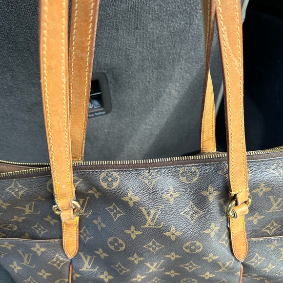 Rare Vintage Authentic Preloved Louis Vuitton tote! “ Monogram Totally bag”! - Picture 13 of 16